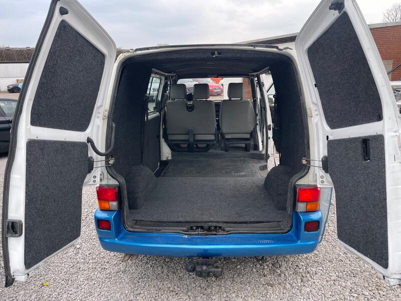 VOLKSWAGEN TRANSPORTER