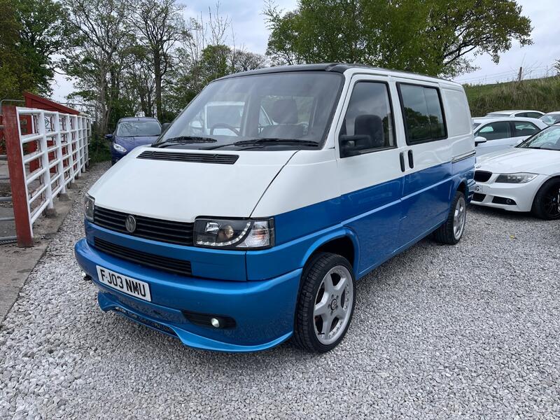 VOLKSWAGEN TRANSPORTER