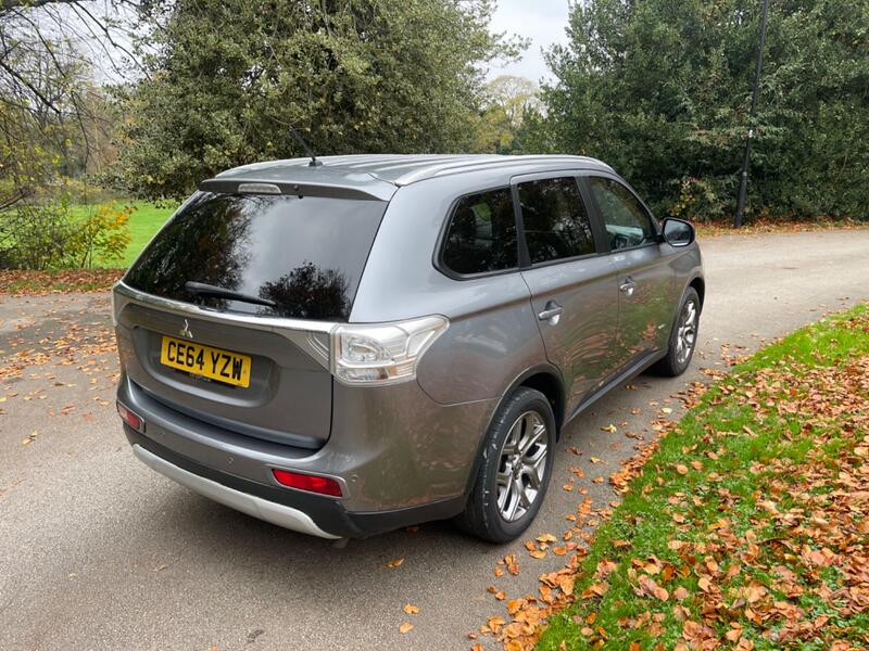 MITSUBISHI OUTLANDER