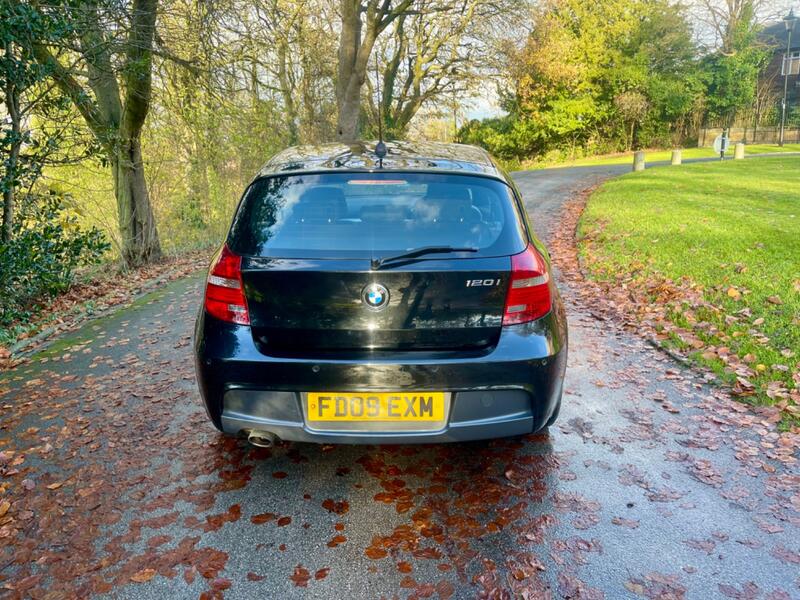 BMW 1 SERIES