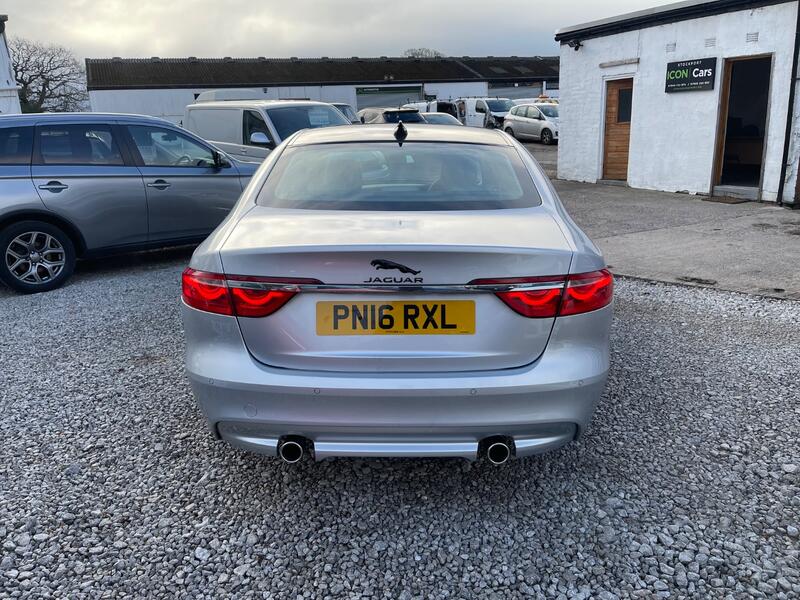 JAGUAR XF