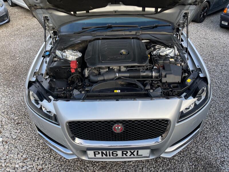 JAGUAR XF