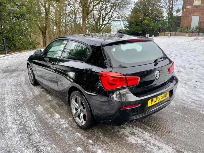BMW 1 SERIES