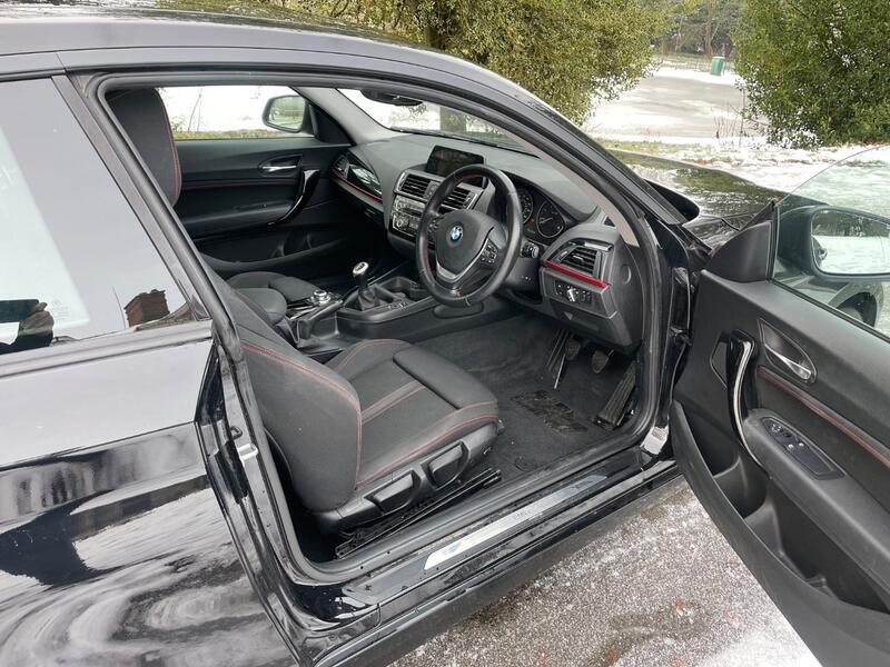 BMW 1 SERIES