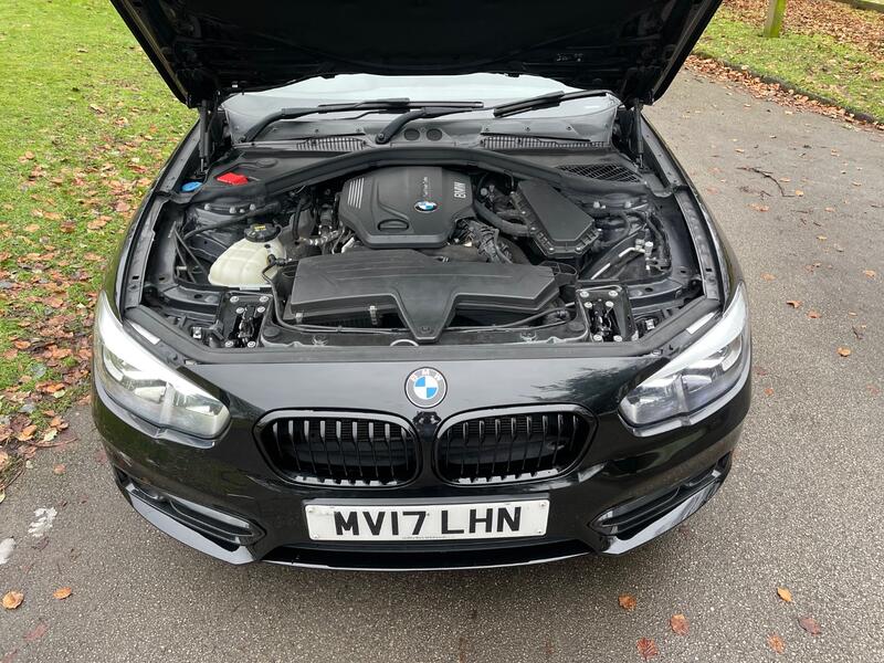 BMW 1 SERIES