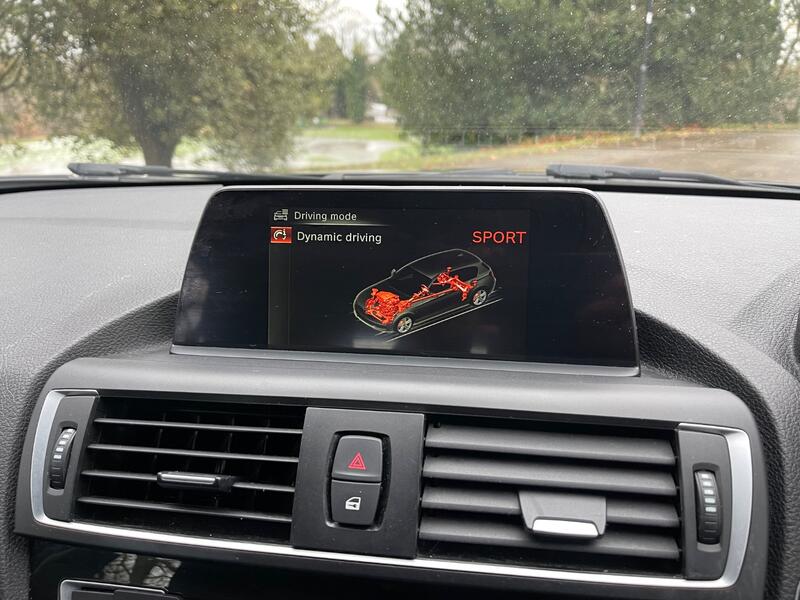 BMW 1 SERIES