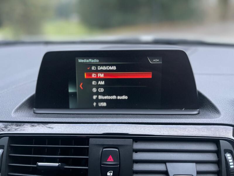 BMW 1 SERIES