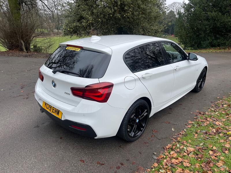 BMW 1 SERIES