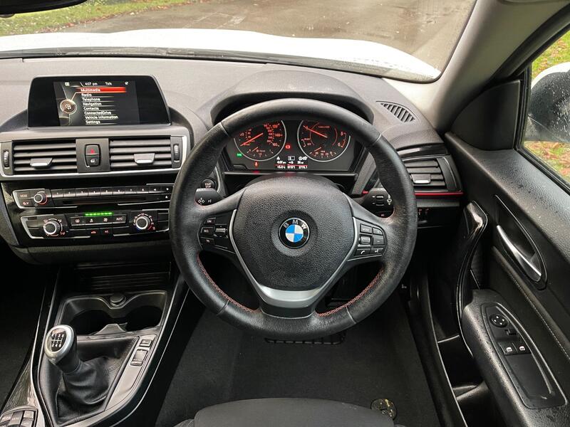 BMW 1 SERIES