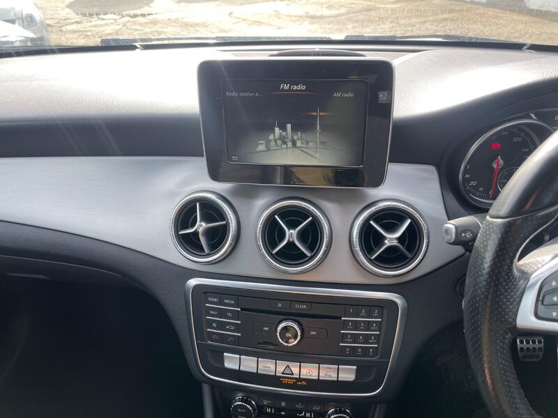 MERCEDES-BENZ CLA