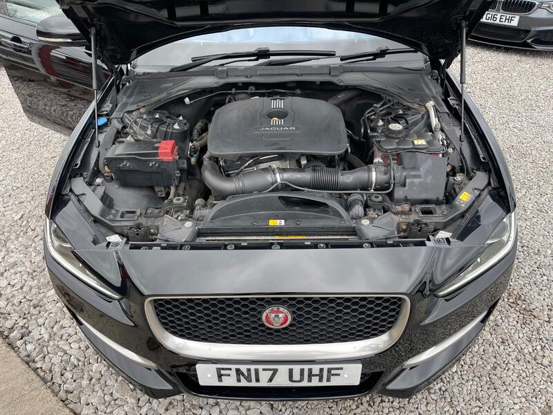 JAGUAR XE