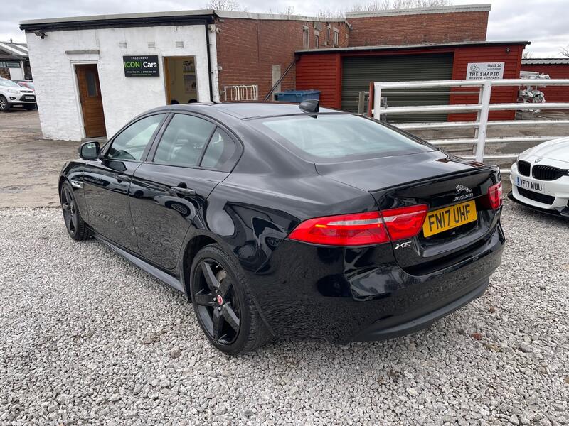 JAGUAR XE