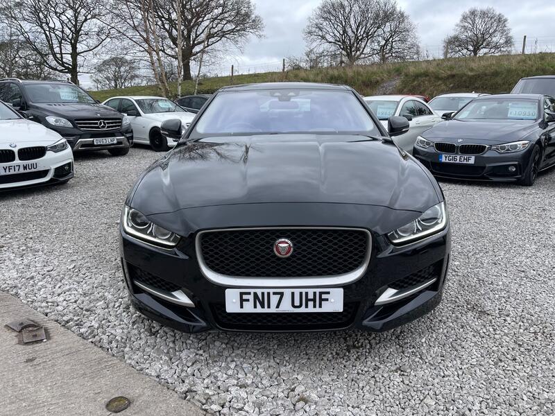 JAGUAR XE