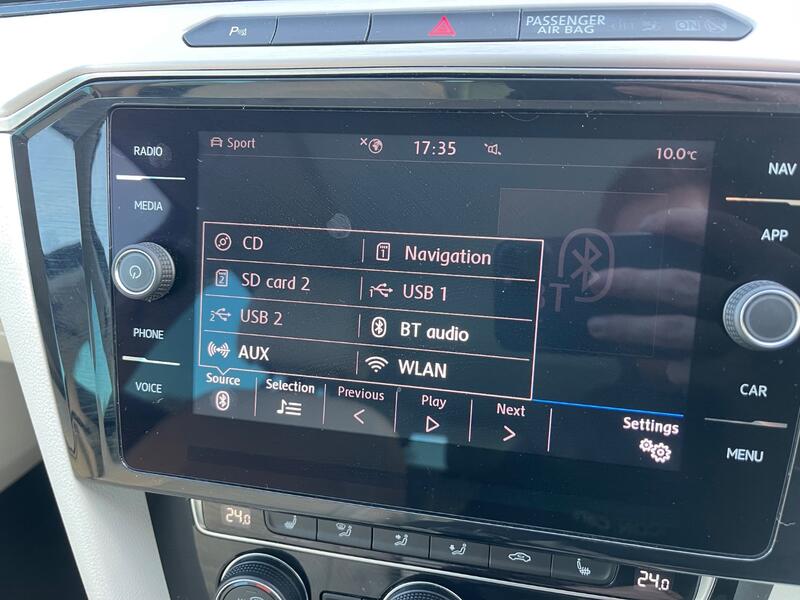 VOLKSWAGEN PASSAT