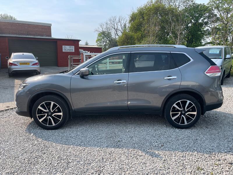 NISSAN X-TRAIL