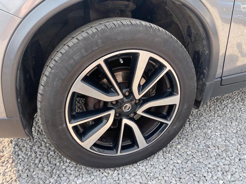 NISSAN X-TRAIL