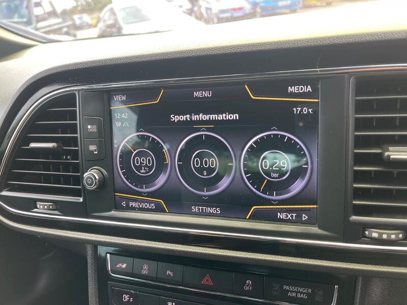 SEAT LEON